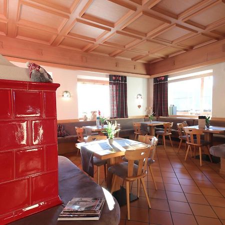Hotel Alla Rocca Varena Buitenkant foto
